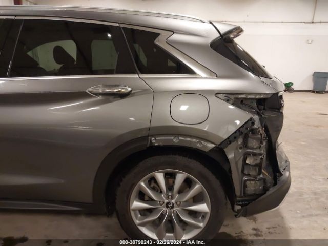 3PCAJ5M32KF143393 Infiniti Qx50 Essential