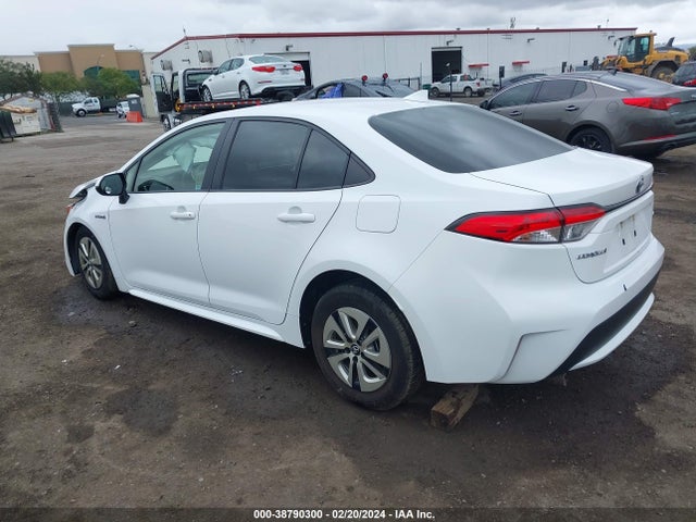 Toyota Corolla Hybrid Le 2021 JTDEAMDE4MJ027136 Image 3