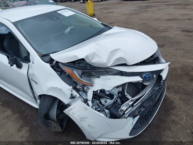 Toyota Corolla Hybrid Le 2021 JTDEAMDE4MJ027136 Image 6