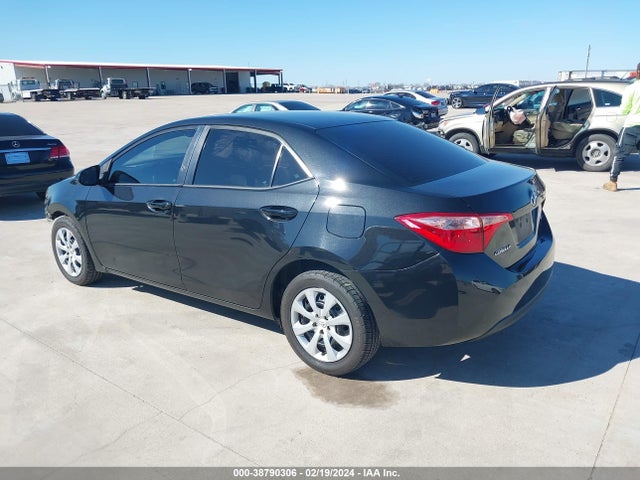 Toyota COROLLA LE 2018 2T1BURHE6JC096287 Image 3