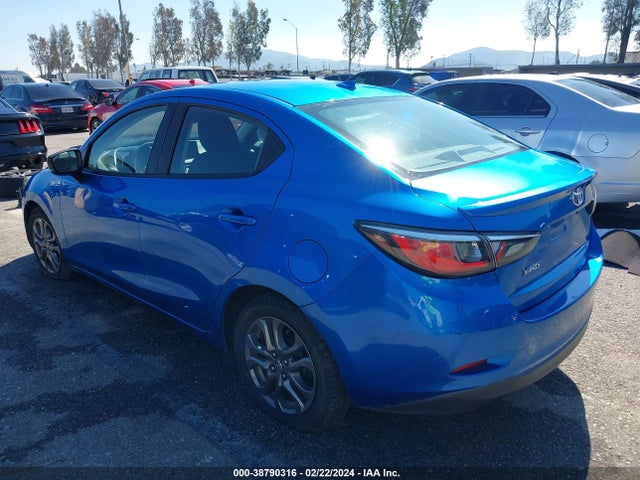 Toyota YARIS LE 2019 3MYDLBYV4KY504131 Image 3