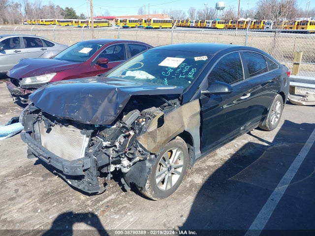 Hyundai SONATA SE 2017 5NPE24AF1HH472930 Image 2
