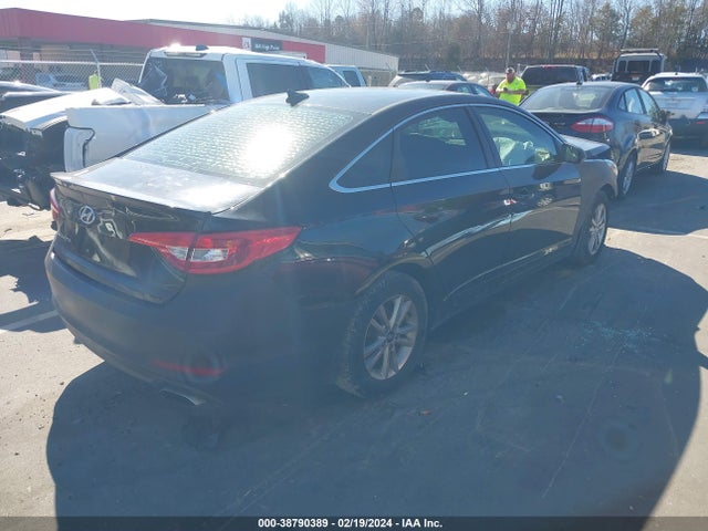Hyundai SONATA SE 2017 5NPE24AF1HH472930 Image 4
