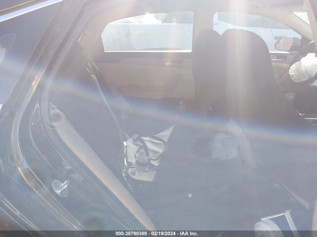 Hyundai SONATA SE 2017 5NPE24AF1HH472930 Image 8