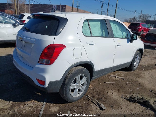 Chevrolet TRAX LS 2019 3GNCJKSB5KL347910 Image 4