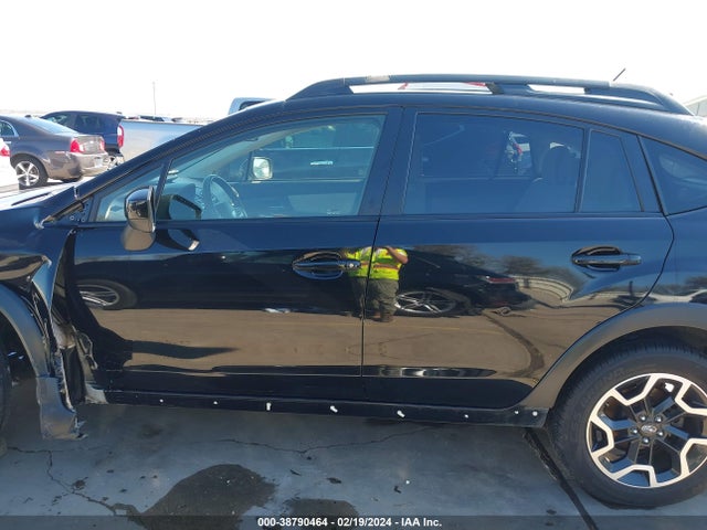 Subaru Crosstrek 2.0i Premium 2017 JF2GPABC1H8210130 Image 14