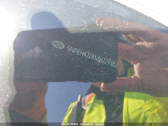 Hyundai Sonata Limited 2021 5NPEH4J28MH129182 Image 9