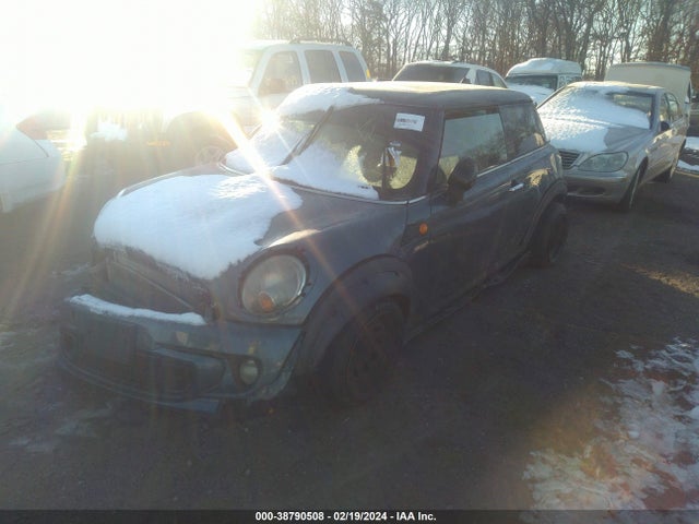 2009 MINI COOPER WMWMF33519TZ20964 Photo 1
