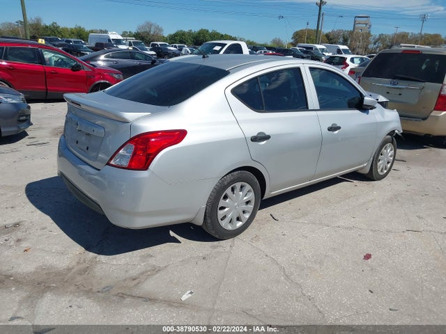 Nissan Versa 1.6 S+ 2018 3N1CN7AP9JL812262 Image 4