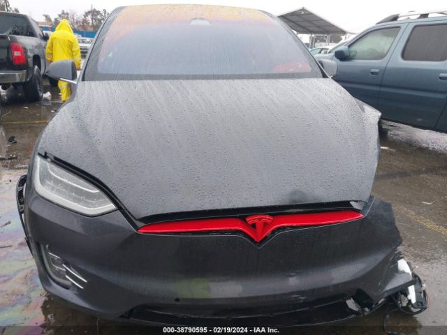 5YJXCBE40JF115617 Tesla Model X 100d/75d/p100d