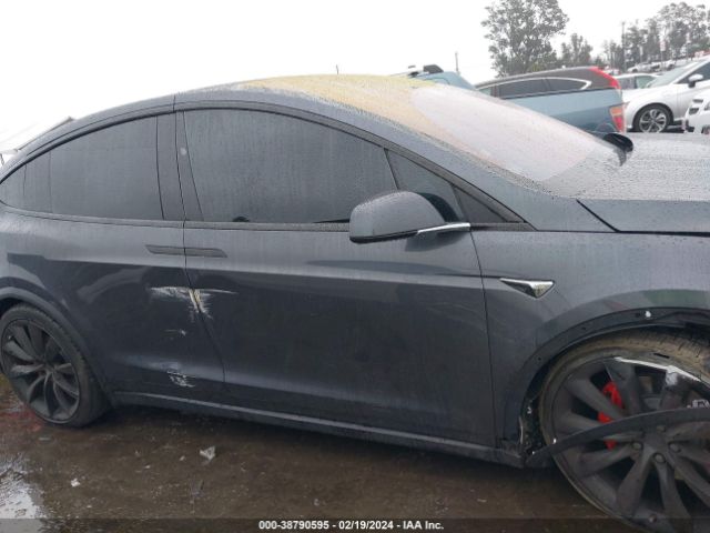 5YJXCBE40JF115617 Tesla Model X 100d/75d/p100d