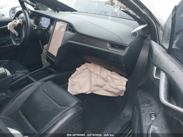 5YJXCBE40JF115617 Tesla Model X 100d/75d/p100d