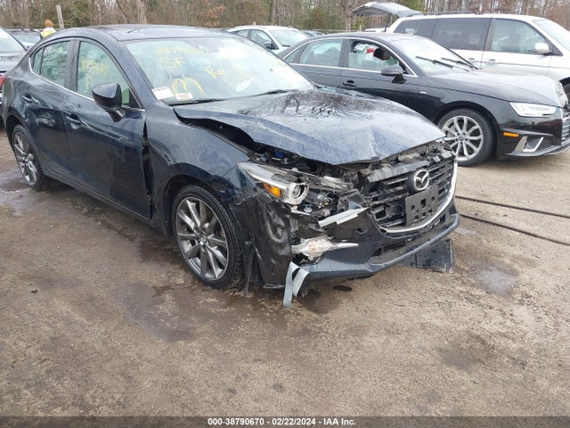 3MZBN1W36JM171154 Mazda Mazda3 Grand Touring