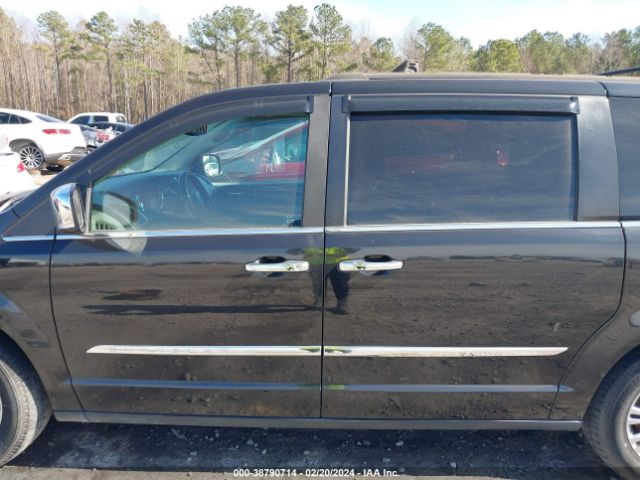 2C4RC1CG8ER373443 Chrysler Town & Country Touring-l