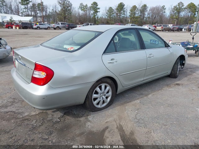 2003 TOYOTA CAMRY JTDBF30KX30147943 Photo 3