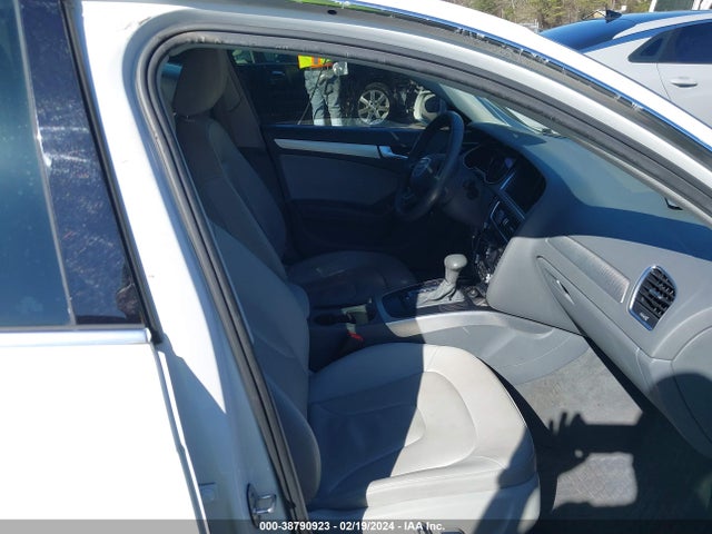 WAUAFAFL7FN004968 Audi A4 2.0t Premium