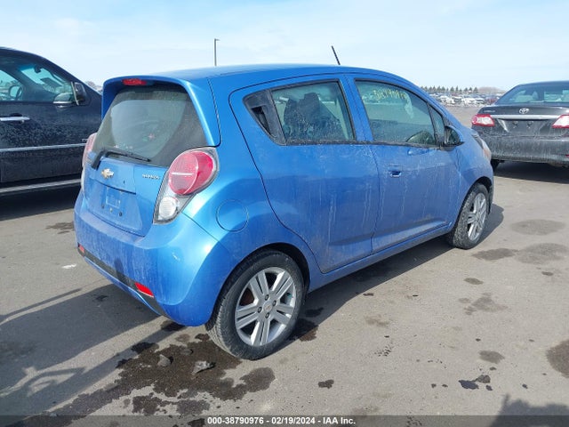 Chevrolet Spark 1lt Cvt 2015 KL8CD6S91FC741175 Image 4