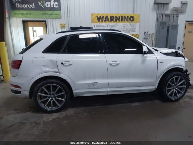 WA1GCCFS1HR007847 Audi Q3 2.0t Premium