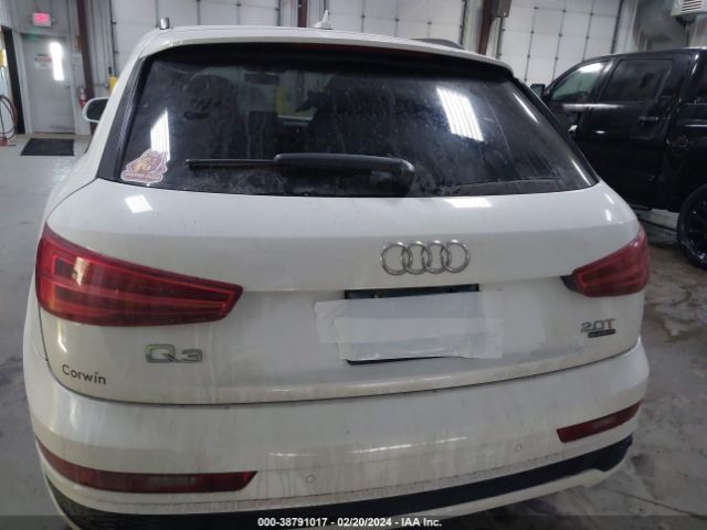 WA1GCCFS1HR007847 Audi Q3 2.0t Premium