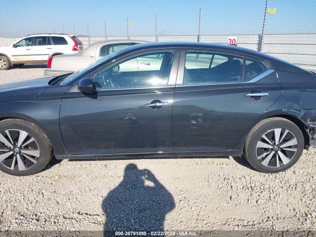 Продажа на аукционе авто 2022 Nissan Altima Sv Fwd, vin: 1N4BL4DV8NN301385, номер лота: 38791095