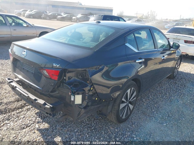 Продажа на аукционе авто 2022 Nissan Altima Sv Fwd, vin: 1N4BL4DV8NN301385, номер лота: 38791095
