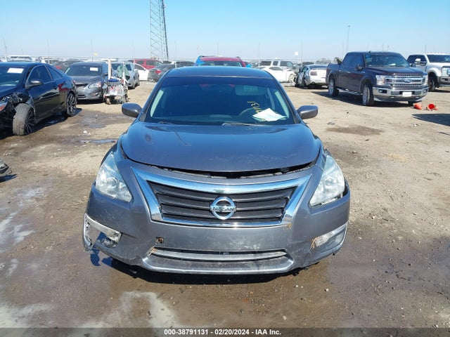Nissan Altima 2.5 S 2015 1N4AL3AP1FC572779 Image 12