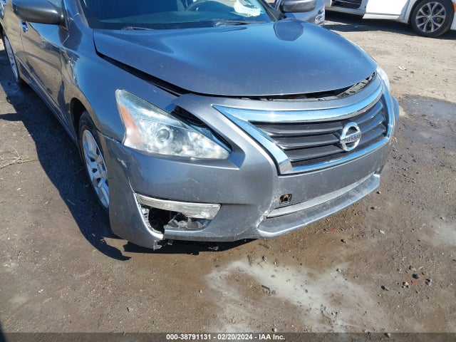 Nissan Altima 2.5 S 2015 1N4AL3AP1FC572779 Image 17