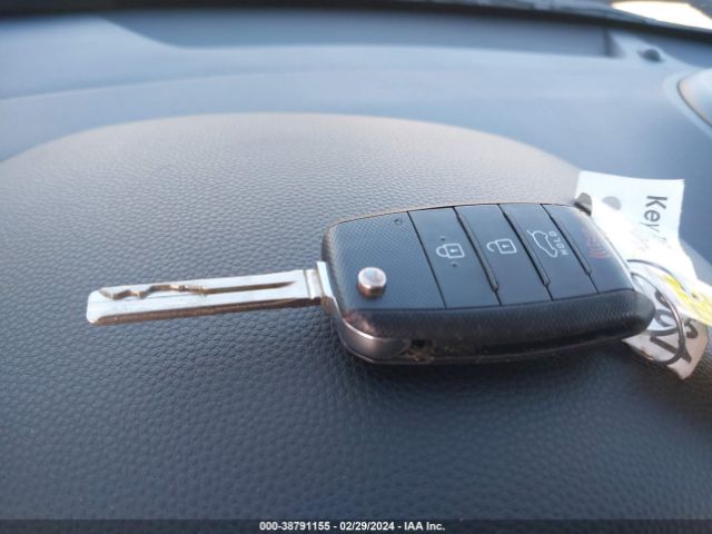 KNDJP3A52E7702881 KIA SOUL +