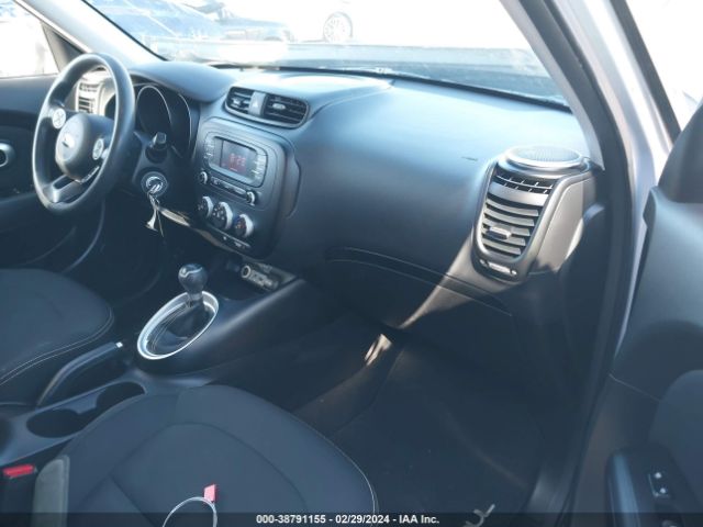 KNDJP3A52E7702881 KIA SOUL +