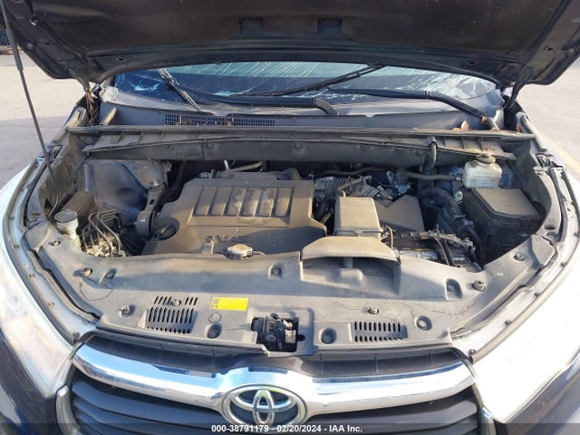 Toyota Highlander Xle V6 2014 5TDKKRFH8ES034096 Image 10