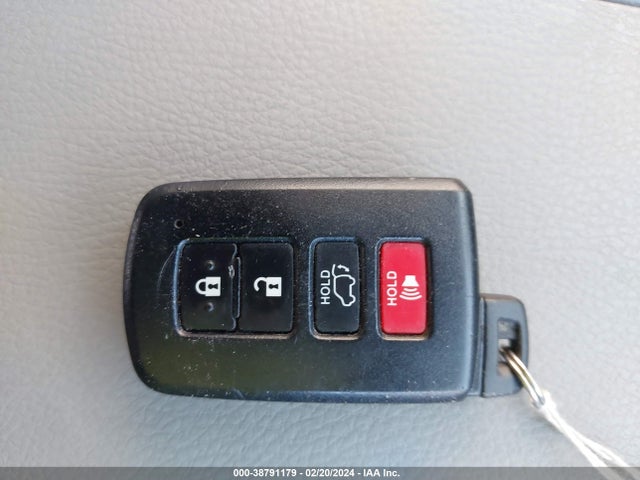 Toyota Highlander Xle V6 2014 5TDKKRFH8ES034096 Image 11