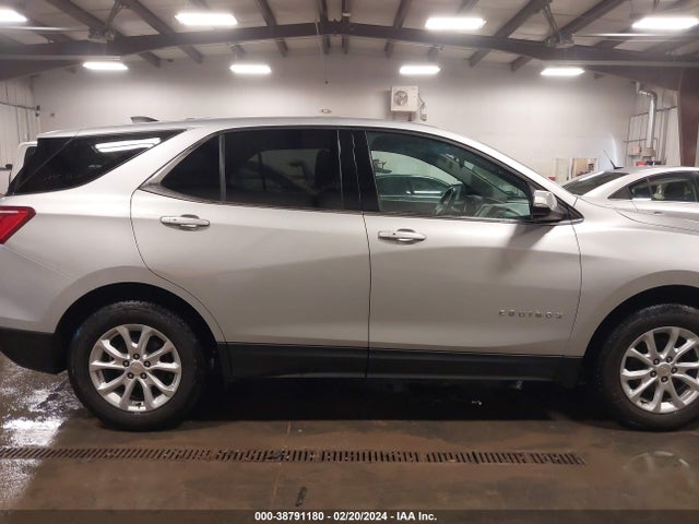 Chevrolet EQUINOX LT 2018 2GNAXSEV1J6245776 Image 13