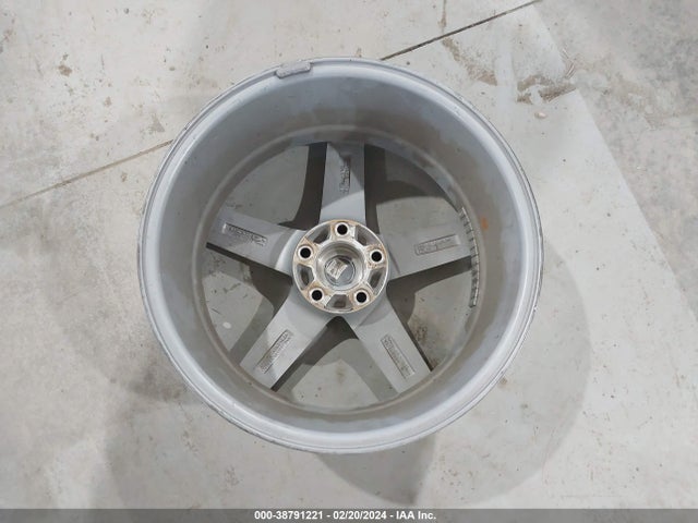 Aukcja sprzedaży 2015 18 By 8 Alloy Rim Fits 15 Kia Soul, vin: 123456789, numer aukcji: 38791221