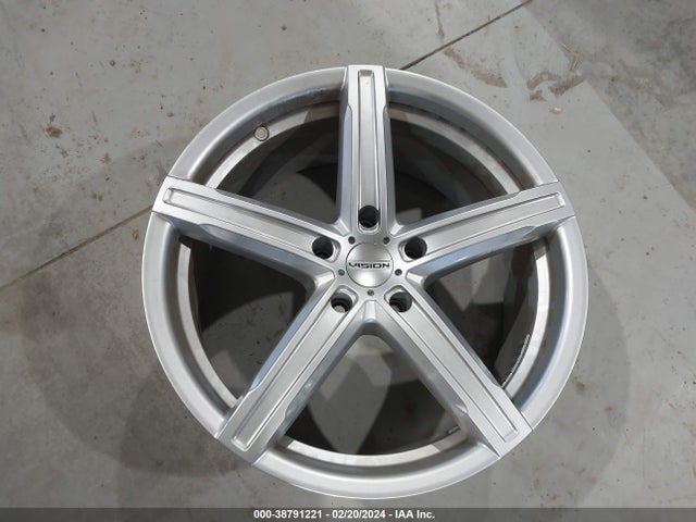 Aukcja sprzedaży 2015 18 By 8 Alloy Rim Fits 15 Kia Soul, vin: 123456789, numer aukcji: 38791221