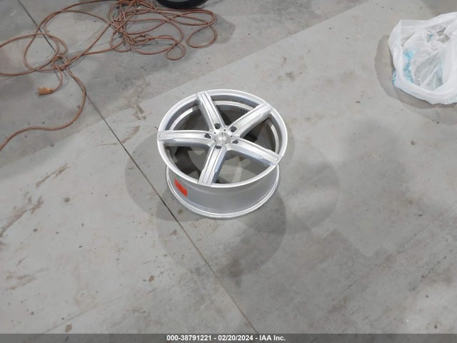 Aukcja sprzedaży 2015 18 By 8 Alloy Rim Fits 15 Kia Soul, vin: 123456789, numer aukcji: 38791221