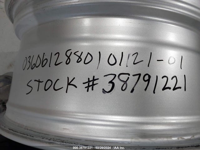 Aukcja sprzedaży 2015 18 By 8 Alloy Rim Fits 15 Kia Soul, vin: 123456789, numer aukcji: 38791221