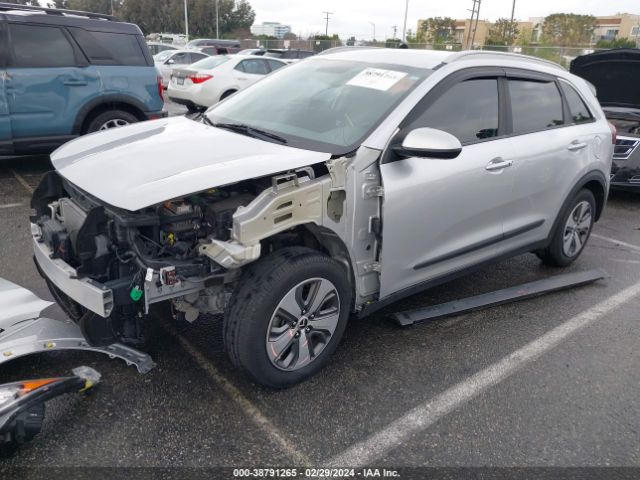 KNDCB3LC0K5249712 KIA NIRO LX