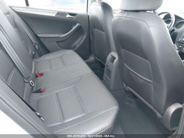 3VWDB7AJ3HM249328 Volkswagen Jetta 1.4t Se