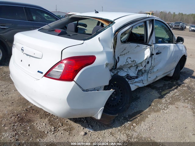 Nissan Versa 1.6 S 2014 3N1CN7AP6EL877673 Image 4