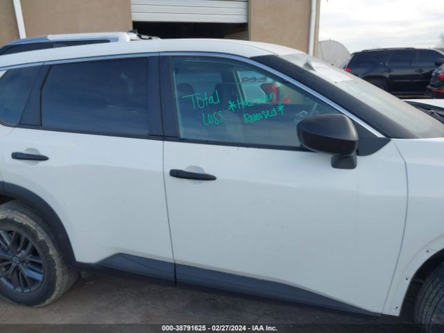 5N1BT3AA3NC716479 Nissan Rogue S Fwd