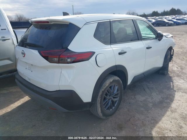 5N1BT3AA3NC716479 Nissan Rogue S Fwd