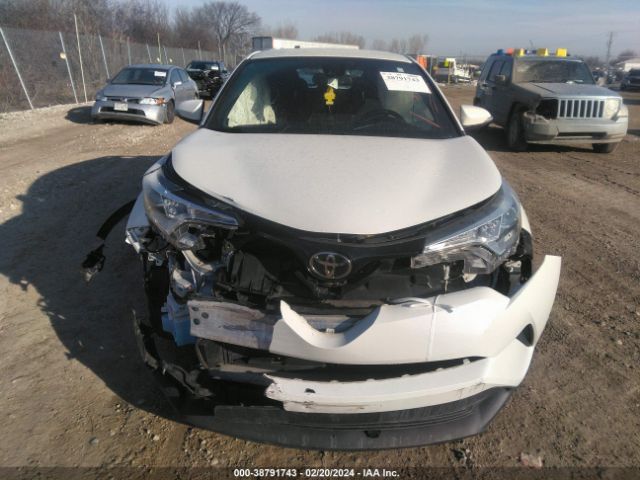 NMTKHMBX7JR030936 Toyota C-HR XLE