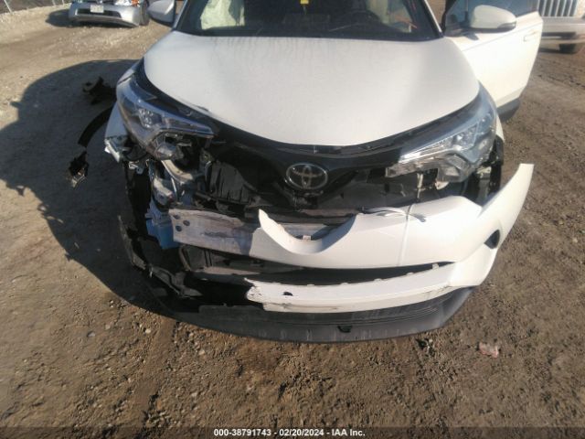 NMTKHMBX7JR030936 Toyota C-HR XLE