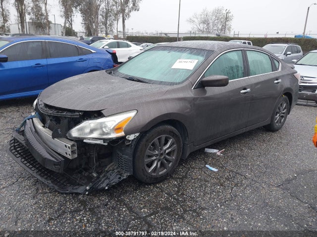 Nissan Altima 2.5 S 2015 1N4AL3AP7FC469219 Image 2