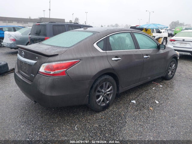 Nissan Altima 2.5 S 2015 1N4AL3AP7FC469219 Image 4