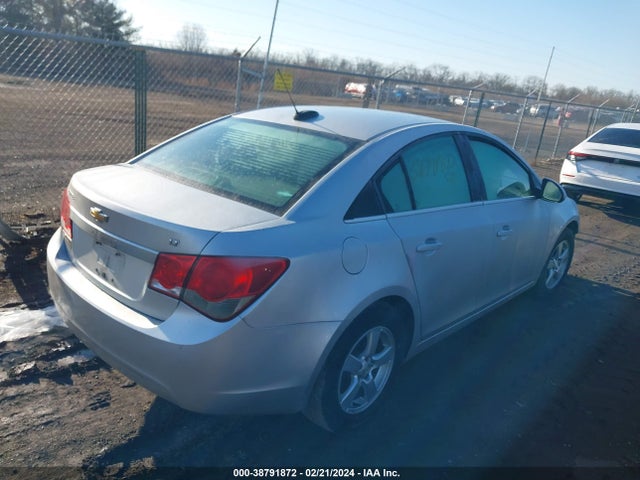 Chevrolet Cruze 1lt Auto 2015 1G1PC5SB8F7201347 Image 4