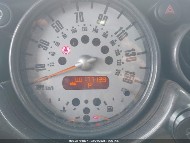 2004 MINI COOPER WMWRC334X4TJ57356 Photo 6