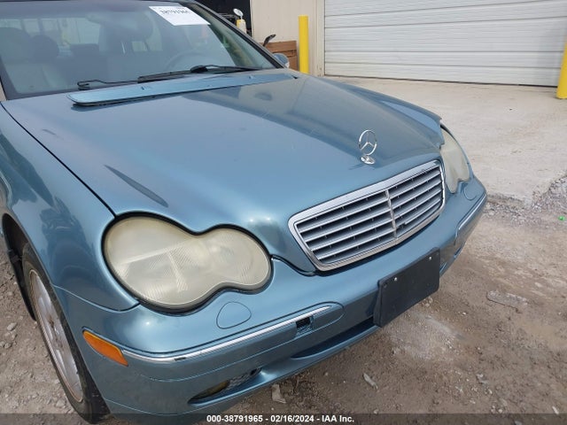 2002 MERCEDES-BENZ C 240 VIN: WDBRF61J22F224160