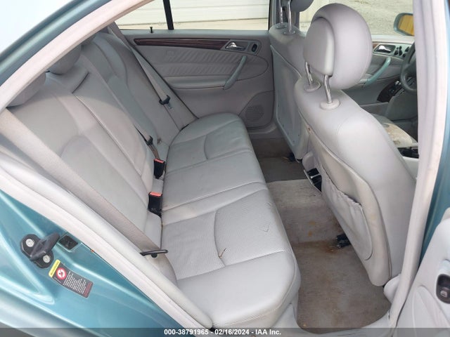 2002 MERCEDES-BENZ C 240 VIN: WDBRF61J22F224160