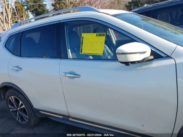 JN8AT2MT7JW456303 Nissan Rogue Sl